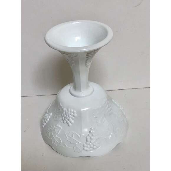 PEDESTAL CANDY DISH MIL GLASS BOWL COVERED GRAPE PATTERN 10" - Picture 11 of 11